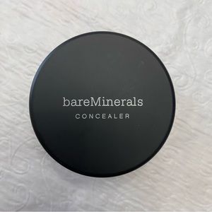 BareMinerals Concealer in Bisque.
